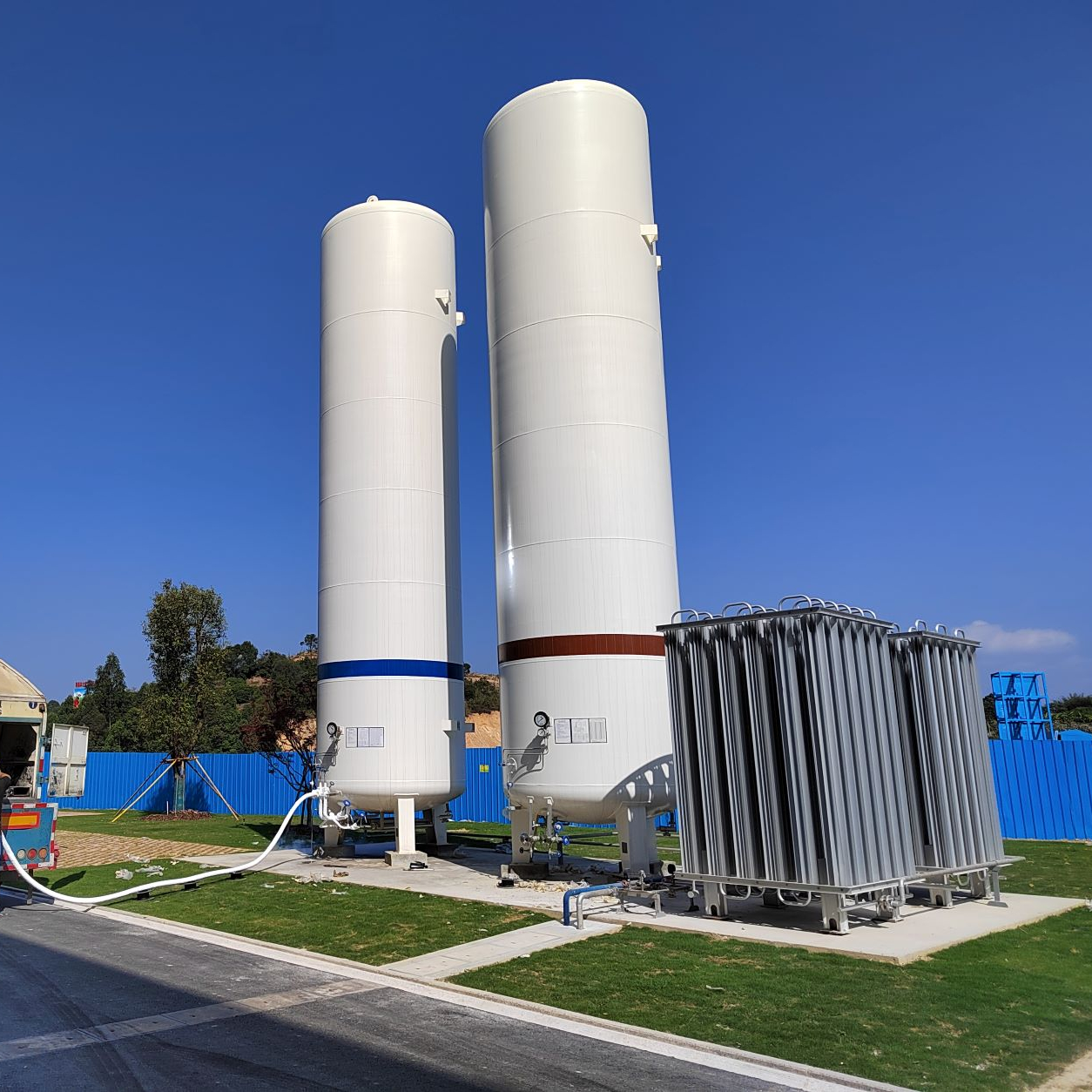 kapali tehlikeli sivi depolama tanki